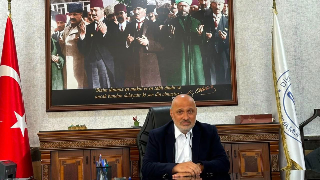 Bandırma İlçe Müftülüğü'nde görev değişimi: Dr. Yunus Acar mesaisine başladı