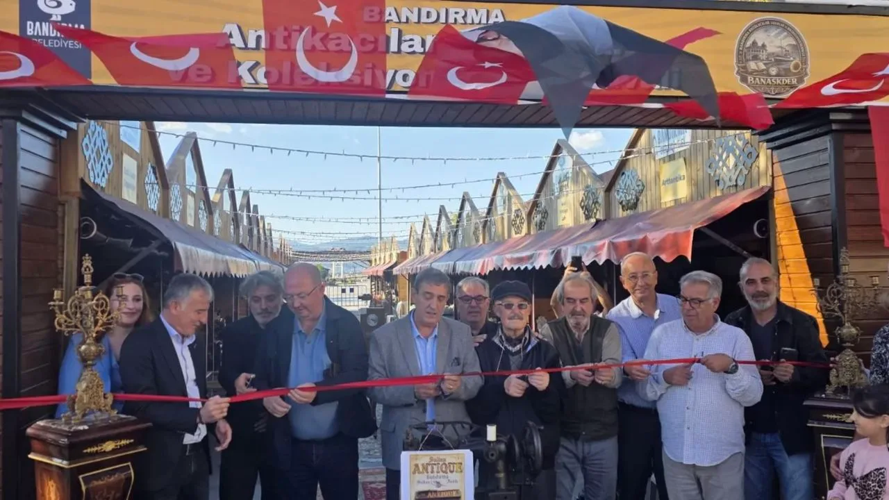 Bandırma’da antika ve koleksiyon festivali başladı